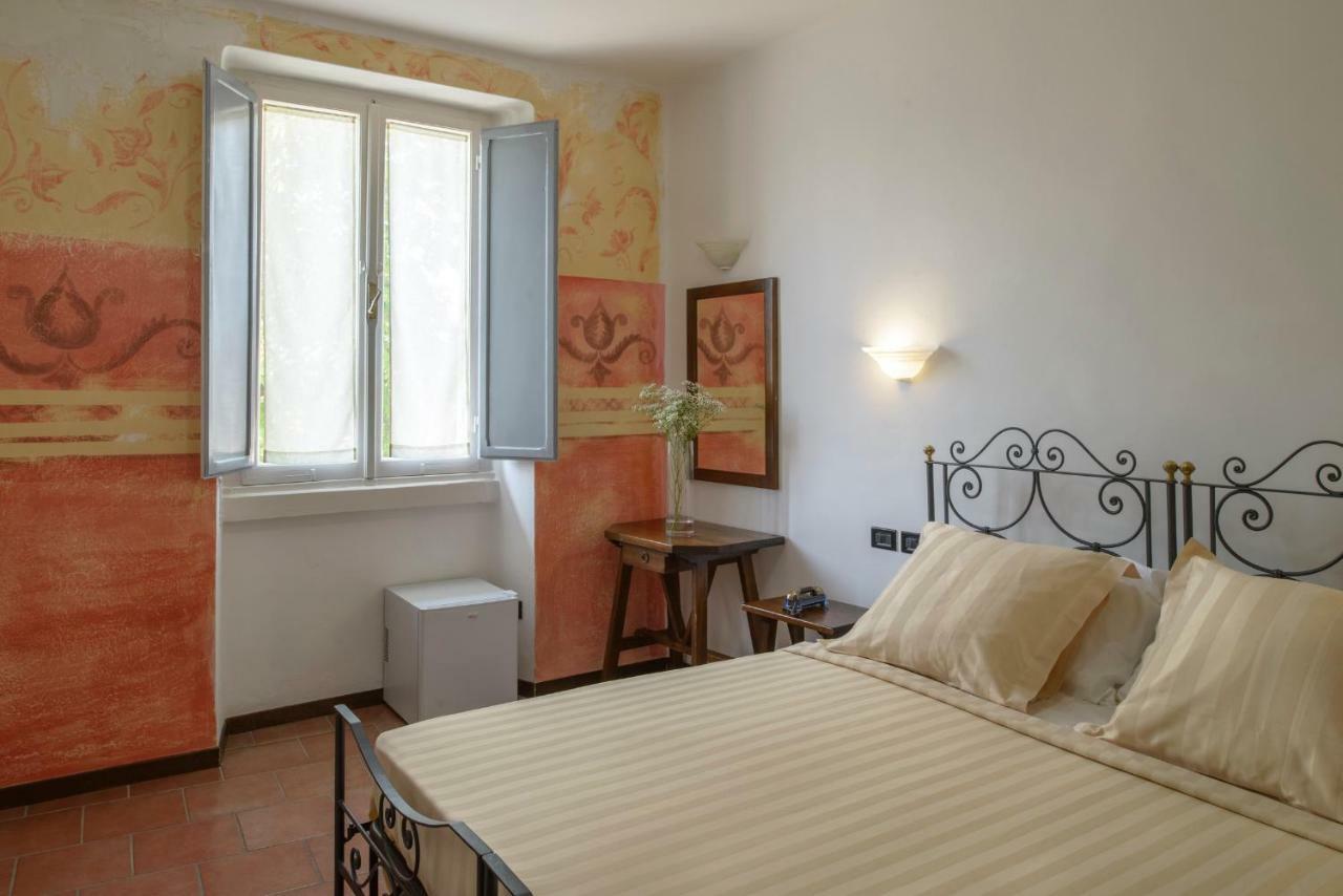 Hotel Porta Marmorea Γκούμπιο Εξωτερικό φωτογραφία
